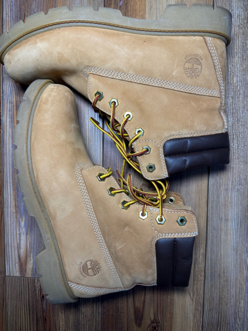 Timberland 6 Inch Waterproof Boots Women’s Size 9 Wheat Nubuck PrimaLoft A161G